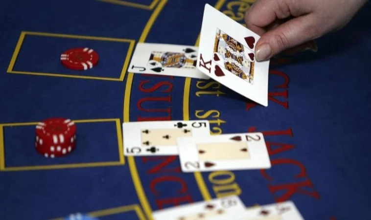 Xì Dách - Cách Thức Và Chiến Lược Tham Gia Thành Công 2 Chiến lược chơi blackjack tại Zowin như thế nào?